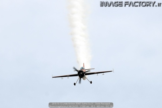 2019-10-12 Linate Airshow 00487 Sukhoi Su-31 - Giodo Racioppoli